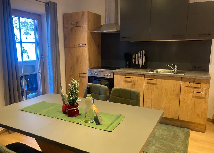 Stefanie Og * 胡勒斯巴赫平